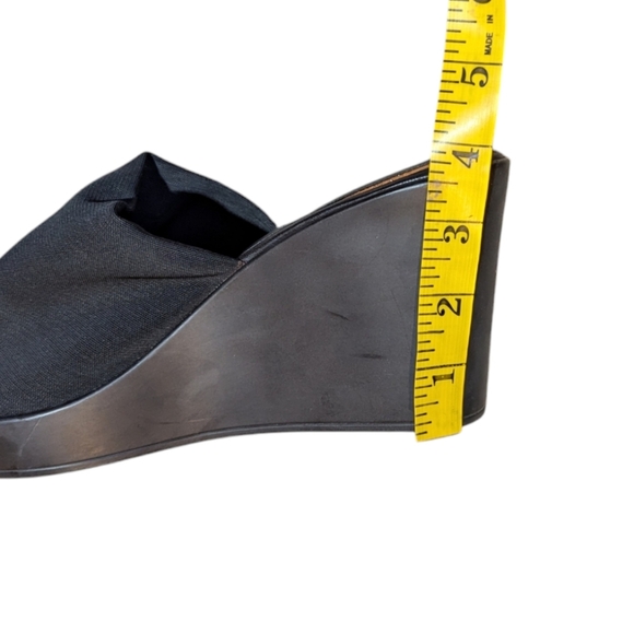 Y2K Tahari Slip On Wedges Stretch Fabric size 10 - Picture 5 of 6